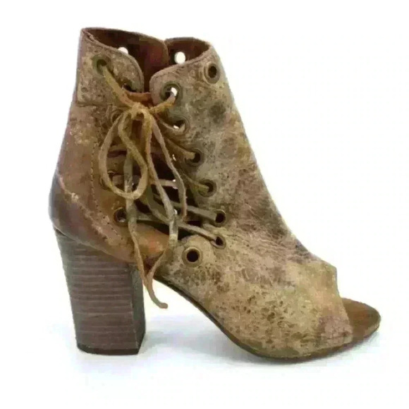 Diba True Women's Sz 7 Shoes Brown Leather Lace Up Zip Distressed Ankle Boots - Picture 1 of 14
